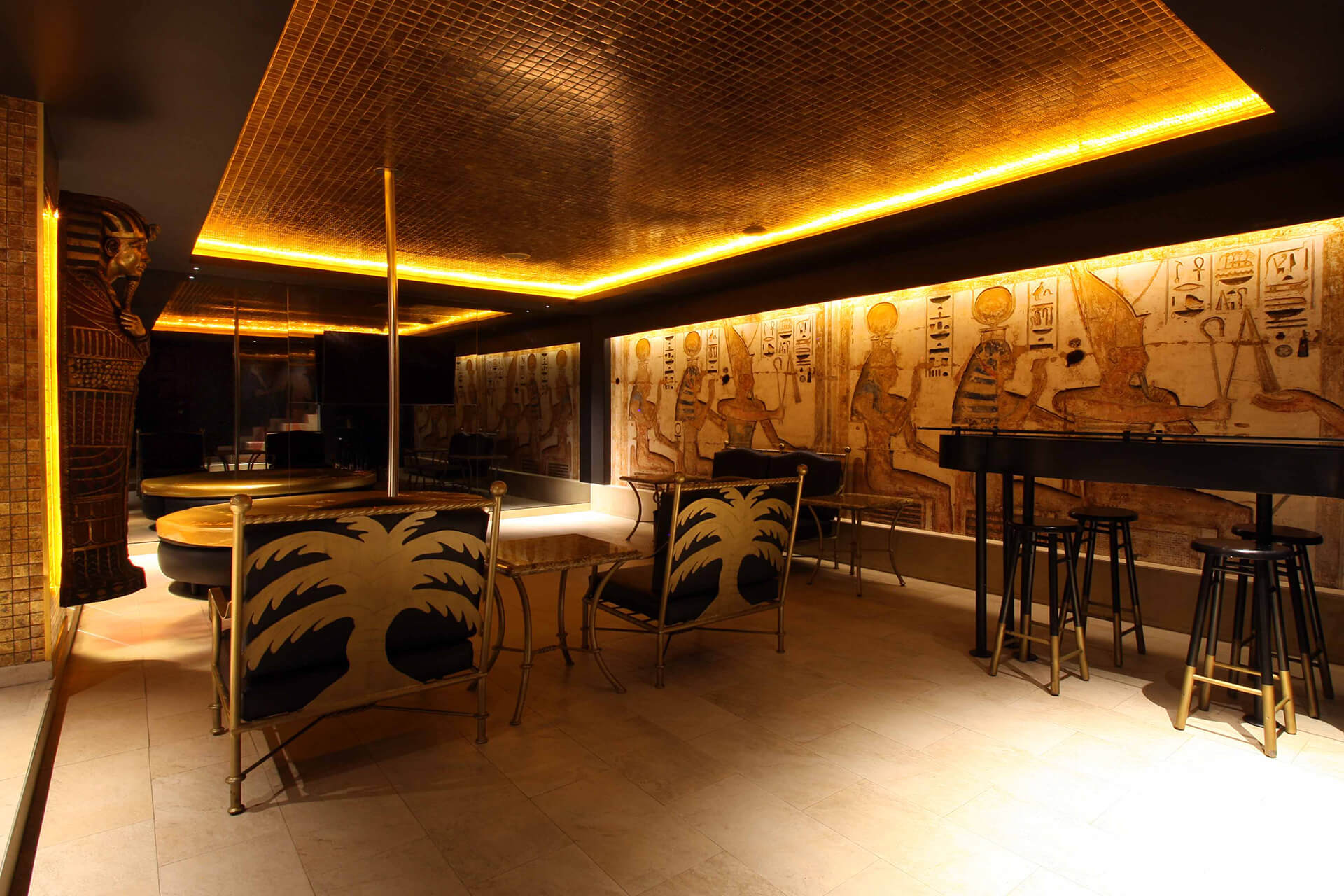 suite-tutankamon-motel-premier-quartos